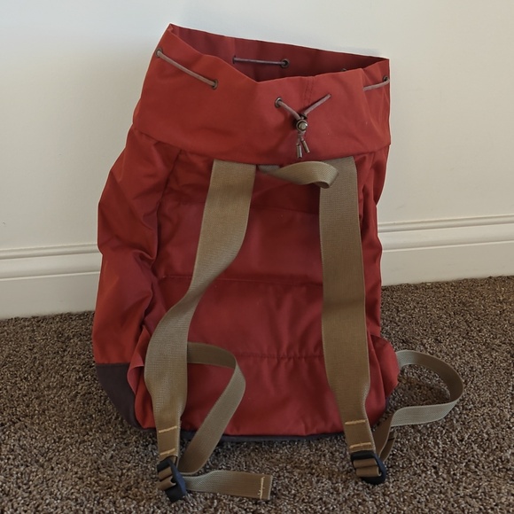 Filson Daypack - Rusted Red - Picture 4 of 7